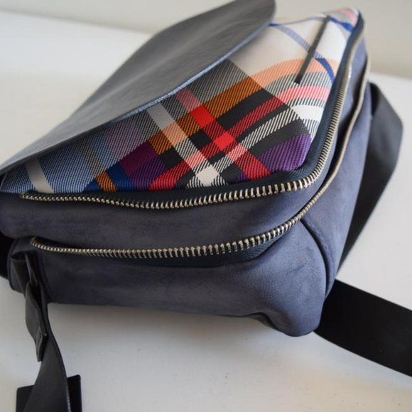 French Connection Messenger Bag - Picture 3 of 9